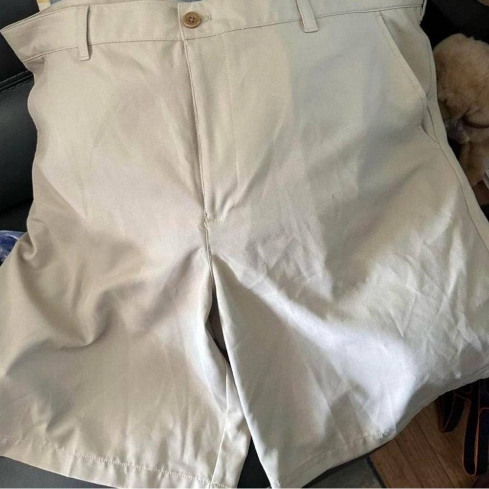 Men’s Izod shorts size 42